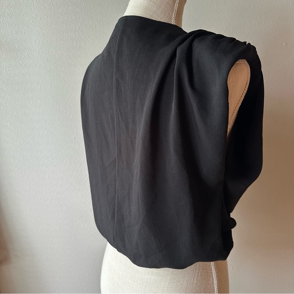 Zara Padded Shoulder Black Sleeveless Blouse - Picture 4 of 5